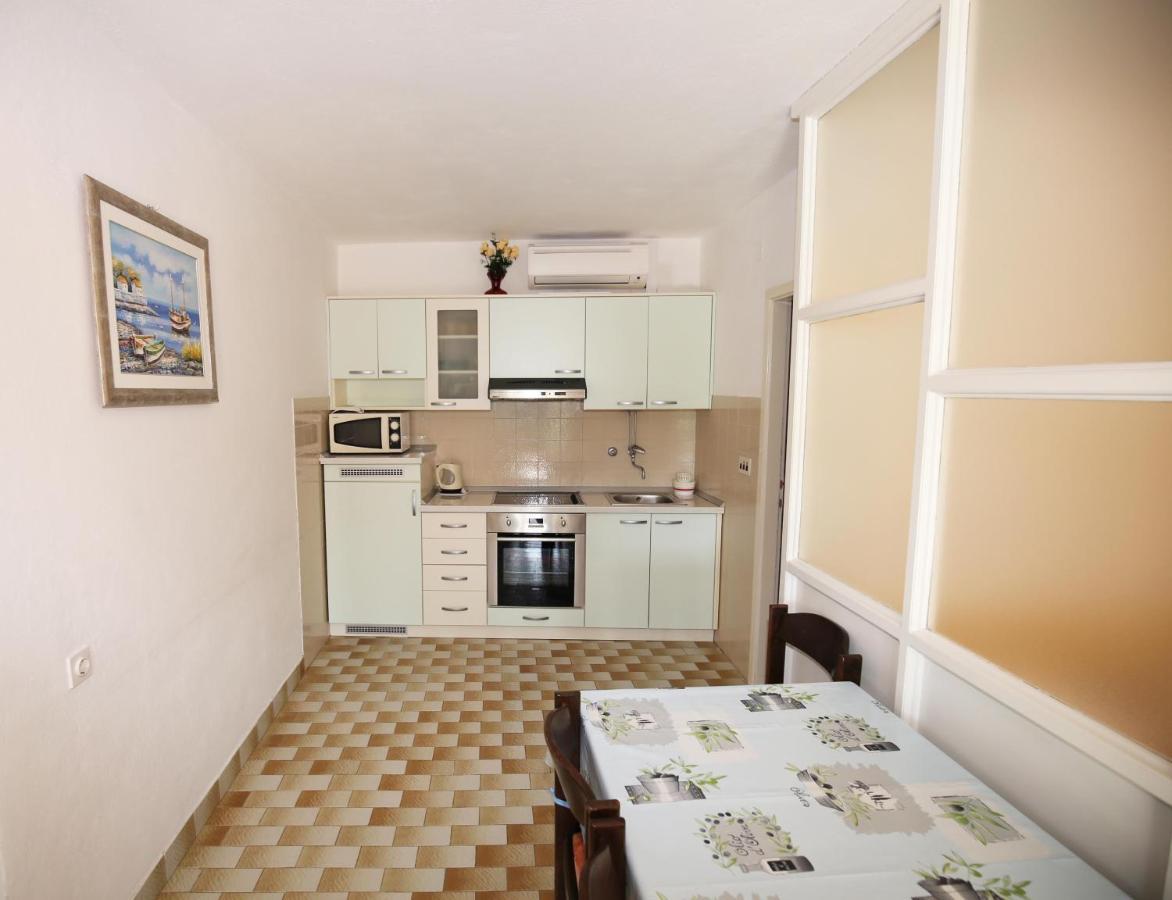 Apartments By The Sea Bol, Brac - 13413 Экстерьер фото